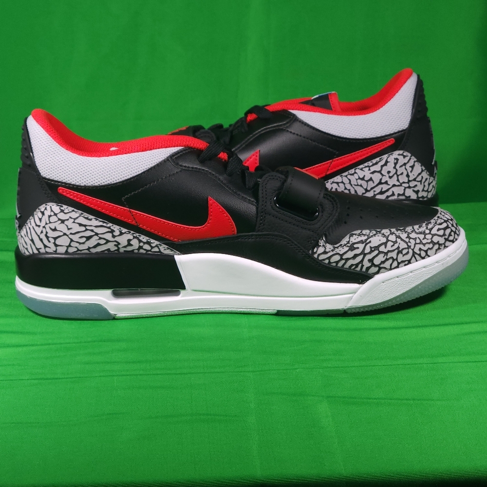 ❌️SOLD❌️ Jordan 312 Legacy Low Black Valor Blue Size 11 Mens CD7069-004 - Picture 7 of 8